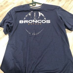 NFL brand Denver Broncos shirt